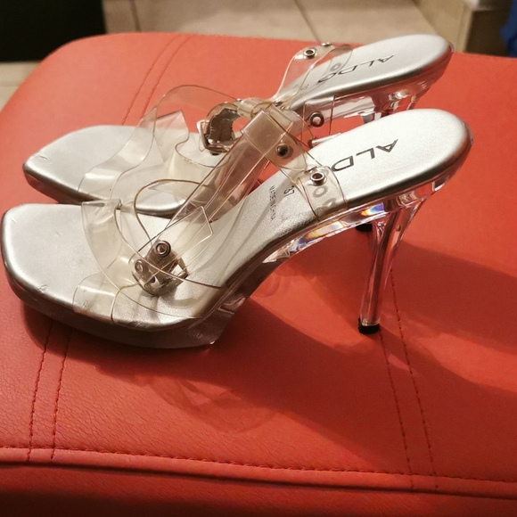 Woman shoes parent - Picture 2 of 3